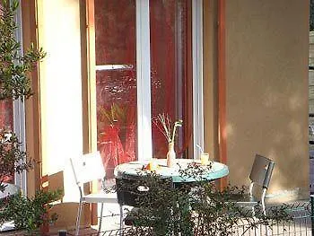 Hotel Parc Azur - Toulon 2*